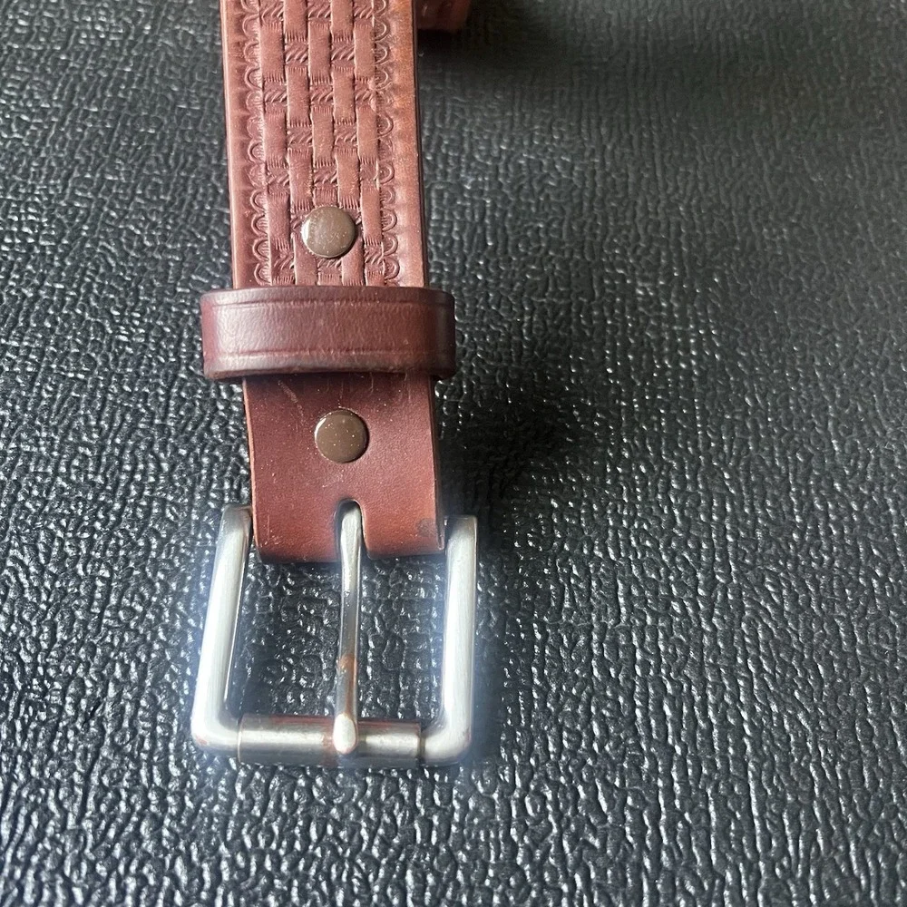 Amish Made Hand Tooled Leather Belt sz 50 Brown Handmade Western Work USA Made